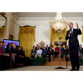 http://www.onantzin.com/images/news_stories/Barack_Obama_participates_in_online_town_hall_3-26-09.jpg