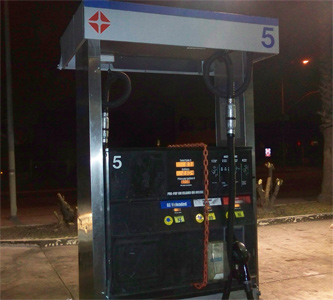 Arco introduces new thug-proof gas pump stations in the hood