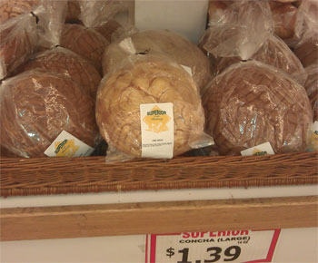 http://www.onantzin.com/images/news_stories/giant-conchas.jpg